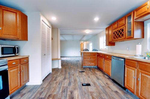 44 Crystal Springs Way, Somersworth, NH 03878-4407