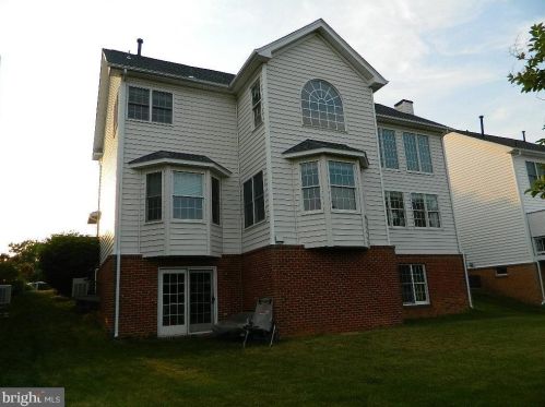 15471 Arnold Palmer Dr, Haymarket, VA 20169-3169