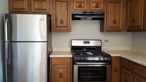 4543 Windsor Ln, Country Club Hills, IL 60478-5524