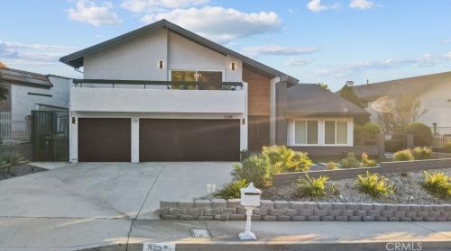 1130 Old Phillips Rd, Glendale CA  91207-1112 exterior