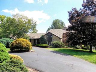 5625 Cleves Warsaw Pike, Cincinnati OH  45238-1935 exterior