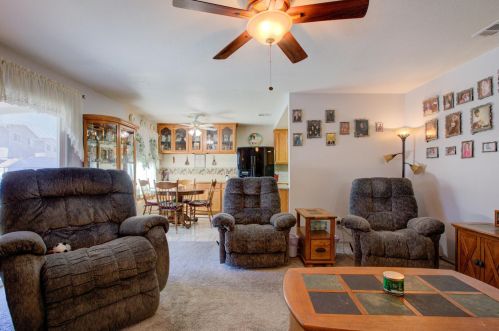 2054 Hilda Way, Modesto, CA 95350-0333