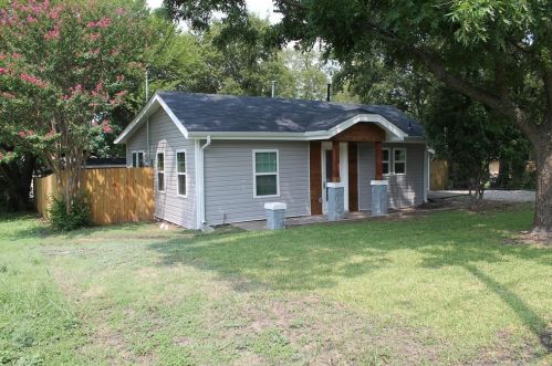 6055 Anahuac Ave, Fort Worth TX  76114-2405 exterior