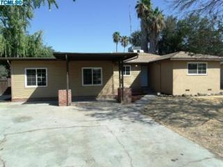 222 Lois Ave, Tulare, CA 93274-1417