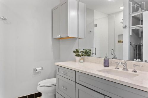 906 43rd St, Austin TX  78751-4405 exterior