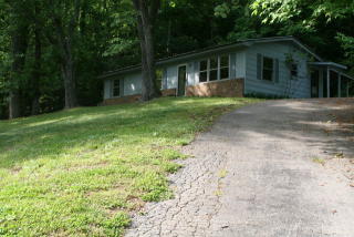 194 Schelley Knob Ln, Gainesboro, TN 38562-5746