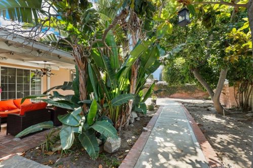 511 Baker St, Anaheim CA  92804-2225 exterior