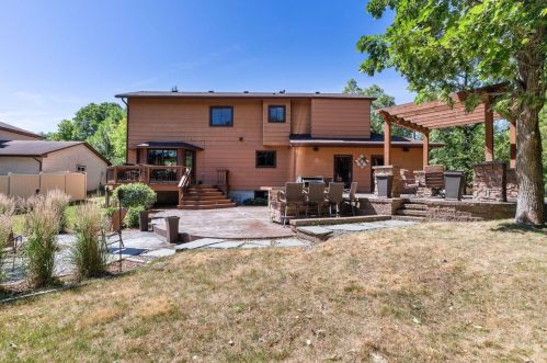 381 118th Ave, Minneapolis MN  55448-2493 exterior
