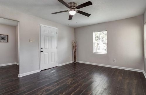 3316 Townsend Dr, Fort Worth TX  76110-3720 exterior