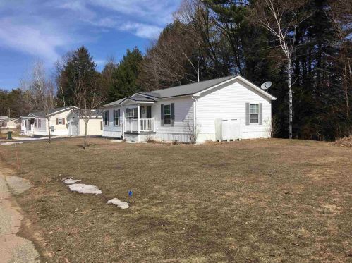 638 Benton Dr, Laconia, NH 03246-1301