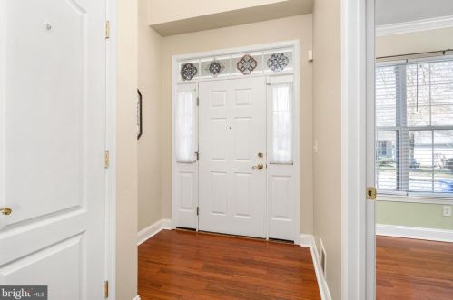 22 Honey Flower Dr, Trenton NJ  08620-9688 exterior