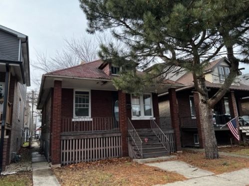 2718 Cuyler Ave, Forest View, IL 60402-2712