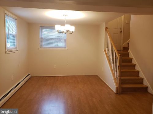 13350 Kerrydale Rd, Woodbridge VA  22193-5020 exterior