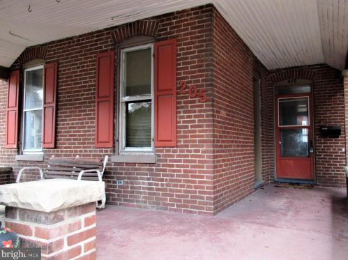 205 High St, Hanover PA  17331-2911 exterior