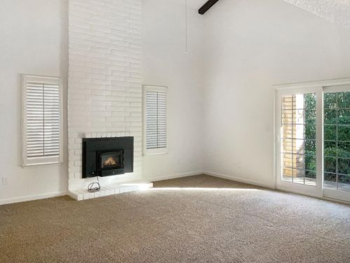 4802 Garden Homes Pl, Elk Grove, CA 95758-9569