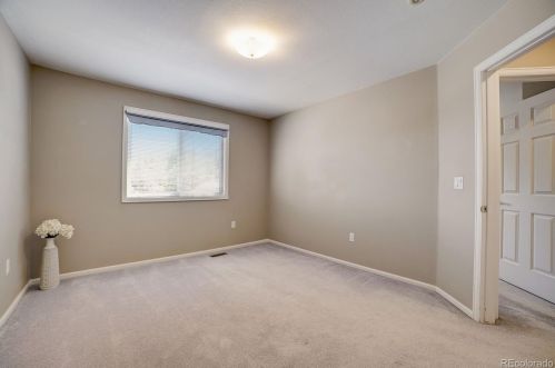 5201 Genoa Way, Aurora CO 80013-6295 exterior