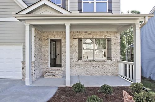 218 Grand Oak Dr, Jefferson, GA 30549-5445
