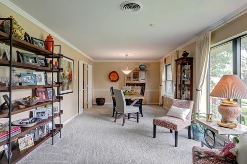 6138 Annapolis Ln, Dallas TX  75214-2101 exterior