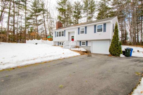 7 Longwood Ave, Londonderry, NH 03053-2226