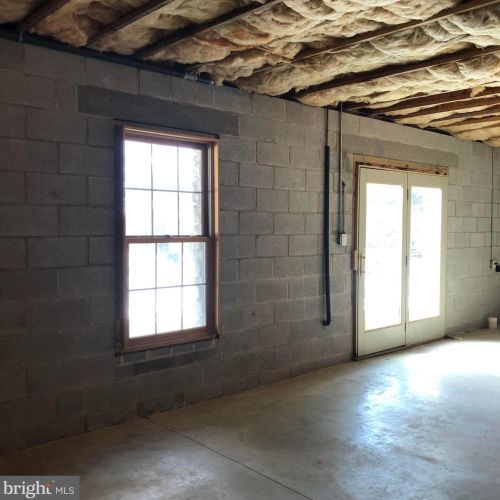 1020 Steeplechase Dr, Lancaster PA  17601-1779 exterior