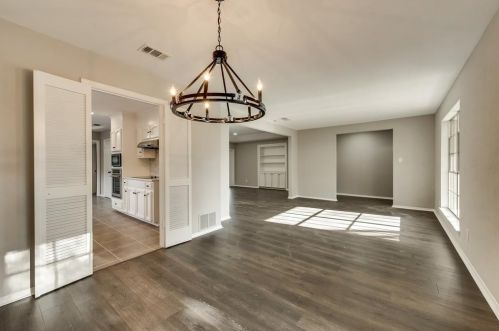 6821 Lancelot Ct, Fort Worth TX  76133-5005 exterior