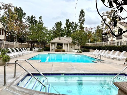 21 Salton, Irvine CA  92602-2425 exterior