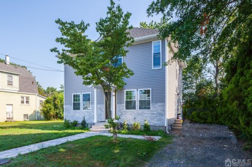 16 Albany St, Edison, NJ 08837-3249