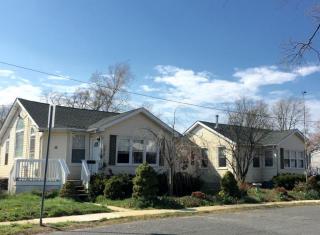 65 Central Ave, Hazlet NJ  07730-4123 exterior