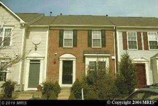 22044 Manning Sq, Dulles VA  20166-3019 exterior