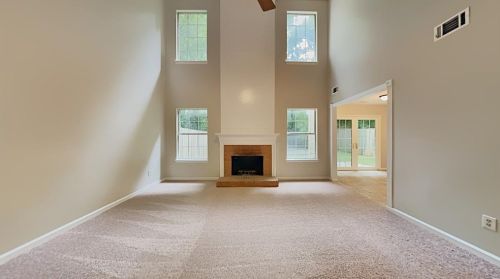 210 Easton Dr, Atlanta GA  30331-8319 exterior