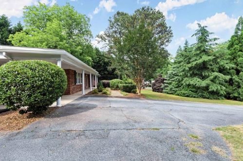 3328 Mercer University Dr, Atlanta GA  30341-5634 exterior