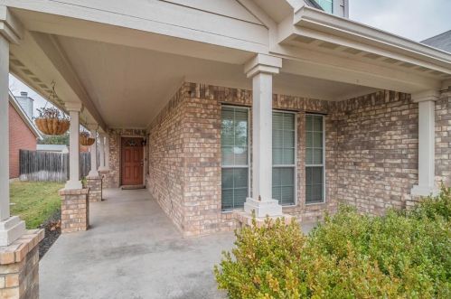 8533 Silverbell Ln, Fort Worth, TX 76140-3107