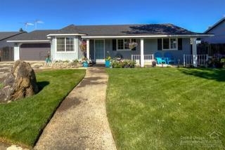 2221 33 St, Eagle Crest OR  97756-7504 exterior