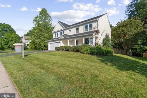 13727 Springstone Dr, Clifton, VA 20124-2354