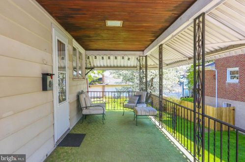 131 Chestnut St, Bangor, PA 18013-1311