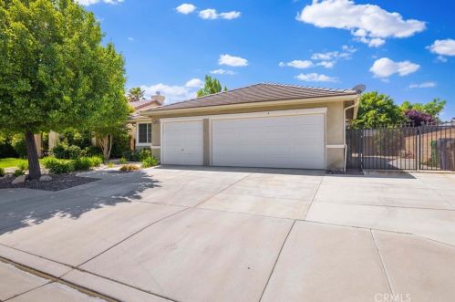 4644 Jade Ct, Lancaster, CA 93536-7106