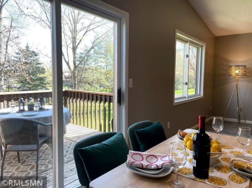 1265 Bridle Path Ct, Saint Paul MN  55110-2230 exterior