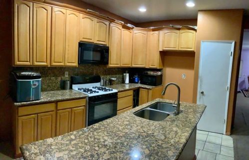 8567 Mountain Bell Dr, Elk Grove, CA 95624-4219