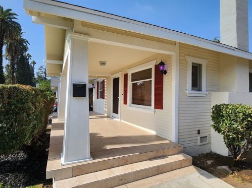 3893 Beechwood Pl, Riverside, CA 92506-1117