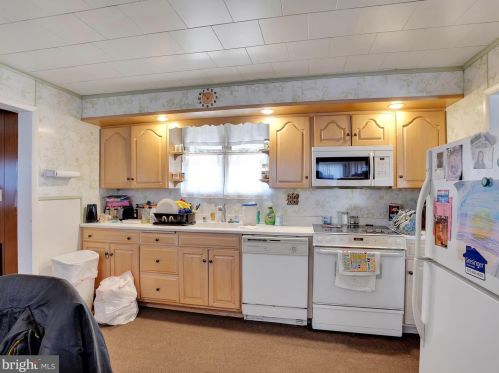 1407 Mount Hope Ave, Primrose PA 17901-1420 exterior