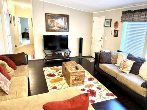 21011 Cook Rd, Tomball, TX 77377-8826