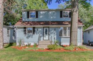 337 High St, Green Brook, NJ 08812-1517