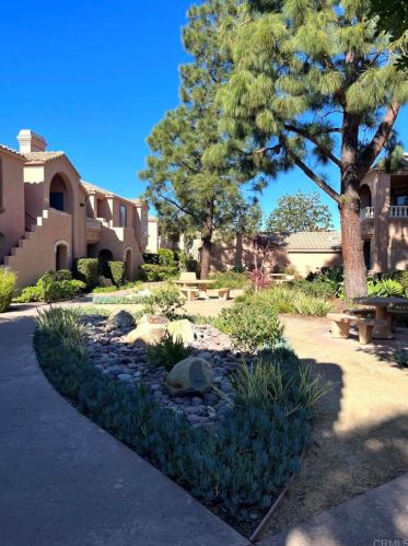 3541 Cameo Dr, Oceanside CA  92056-6358 exterior