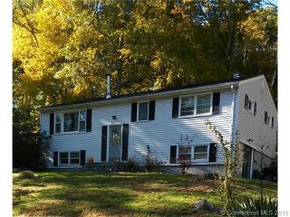 19 Hillwood Dr, Niantic, CT 06357-1824