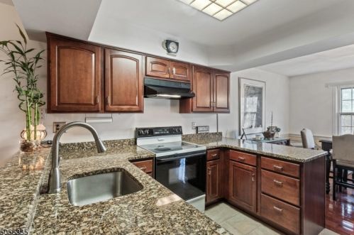 64 Goldfinch Dr, Hackettstown NJ  07840 exterior