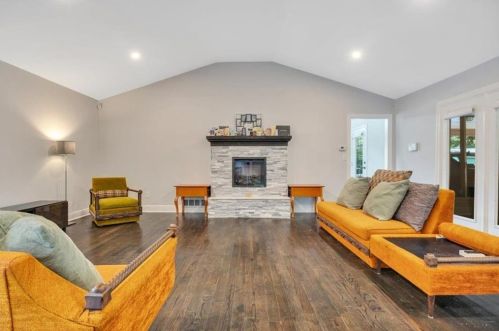 1320 Heatherland Dr, Atlanta GA  30331-7406 exterior