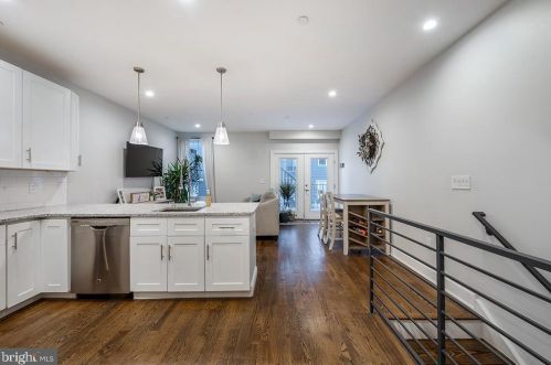 1225 5 St, Philadelphia PA 19122-5234 exterior