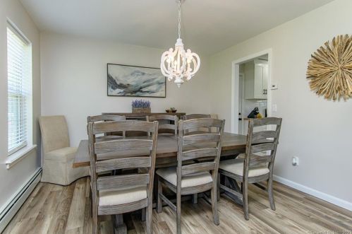 15 Bartlett Meadow Dr, Killingly CT  06241-1847 exterior