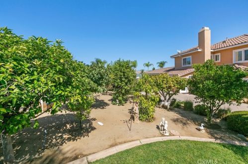 18003 Green Orchard Pl, Riverside CA  92508-8743 exterior