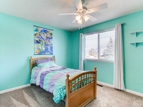 20695 Oxford Pl, Denver CO 80014-5137 exterior